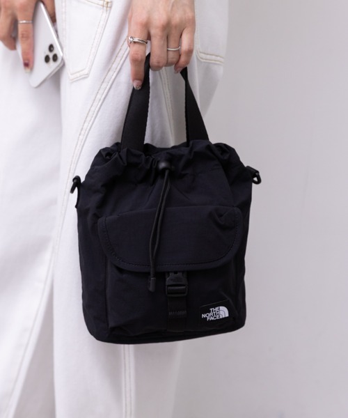 THE NORTH FACE(ザノースフェイス)の「THE NORTH FACE(ザ・ノースフェイス)/2WAY 巾着 バケット ショルダーバッグ/BREEZE BUCKET BAG(ショルダーバッグ・レディース・ブラック/ピンク/ホワイト/ダークグレー・FREE)」の10枚目の写真