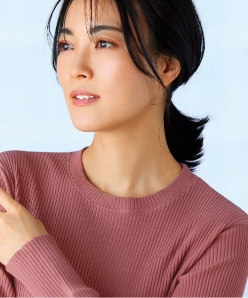 UNDOVE(アンドゥーブ)の「<MATOLIA>クルネックプルオーバー(Tシャツ/カットソー・レディース・ホワイト/ブラック/ローズ・MEDIUM/LARGE/X-LARGE)」の11枚目の写真