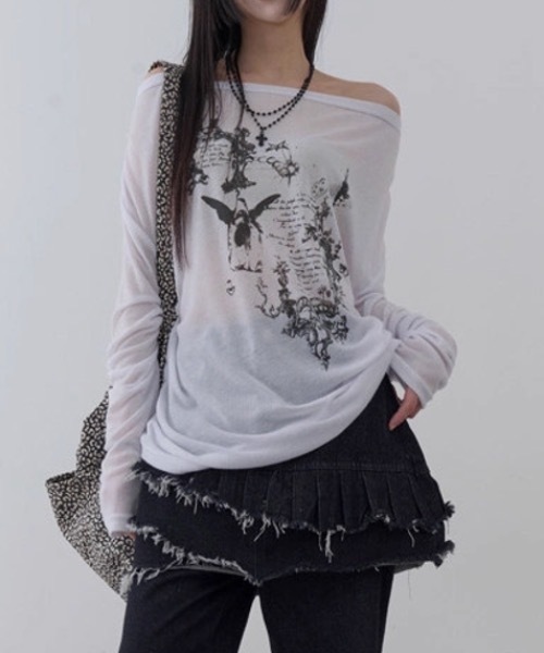 SHERU（シェル）の「【2 タイプ】透けシアー薄手ロン T ゴシックプリントルーズ長袖トップス（Tシャツ/カットソー・レディース・ホワイト/ホワイト系その他・F）」の10枚目の写真