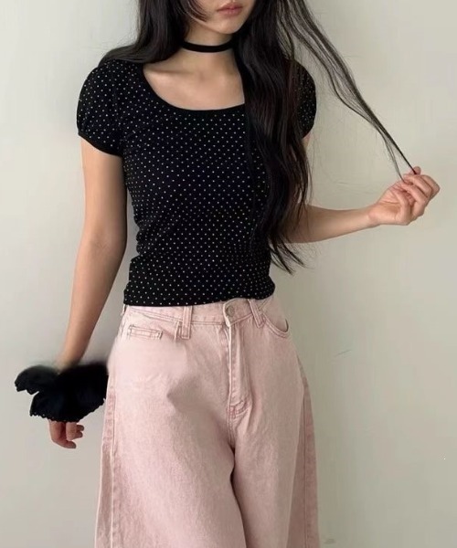 tolene(トレネ)の「【ホルターリボンで旬のディテールを】フレンチシックなドット柄パフスリーブカットソー(Tシャツ/カットソー・レディース・ブラック・FREE)」の13枚目の写真