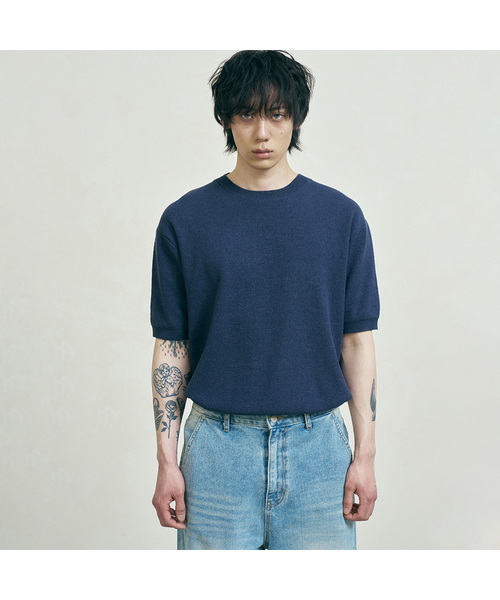 FERNOV(ペルノブ)の「エッセンシャルラウンド半袖ニット6色(ニット/セーター・メンズ・レンガ/グリーン/ホワイト/スカイブルー/ライトグレー/ネイビー・3/2/1)」の6枚目の写真