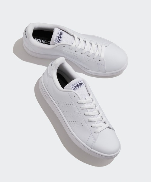 adidas(アディダス)の「アドバンコート ベース / ADVANCOURT Base / アディダス adidas(スニーカー・メンズ・ホワイト×ネイビー・22.5cm/23.0cm/23.5cm/24.0cm/24.5cm/25.0cm/25.5cm/26.0cm/26.5cm/27.0cm/27.5cm/28.0cm/28.5cm/29.0cm/29.5cm)」の2枚目の写真