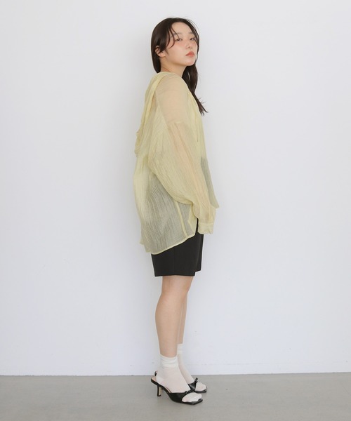 cheriella(シェリエラ)の「【cheriella】シアーフードオーバーシャツ SHEER HOODED OVERSHIRT(シャツ/ブラウス・レディース・ブラック/オフホワイト/イエロー・FREE)」の6枚目の写真