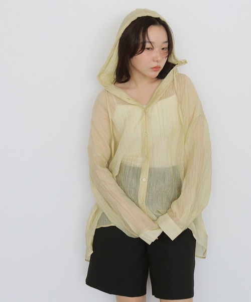 cheriella(シェリエラ)の「【cheriella】シアーフードオーバーシャツ SHEER HOODED OVERSHIRT(シャツ/ブラウス・レディース・ブラック/オフホワイト/イエロー・FREE)」の5枚目の写真