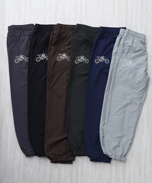 The Endless Summer（エンドレスサマー）の「TES SURF TRACK PANT / ナイロンパンツ（その他パンツ・メンズ・ブラック/ライトグレー/チャコール/ブラウン・MEDIUM/LARGE）」の6枚目の写真