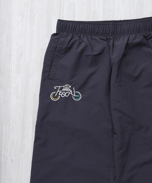 The Endless Summer（エンドレスサマー）の「TES SURF TRACK PANT / ナイロンパンツ（その他パンツ・メンズ・ブラック/ライトグレー/チャコール/ブラウン・MEDIUM/LARGE）」の11枚目の写真