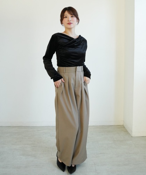 Nulli（ヌリ）の「タックワイドスラックス（その他パンツ・レディース・チャコールグレー/ブラック/グレイッシュベージュ/ブラウン・FREE）」の14枚目の写真