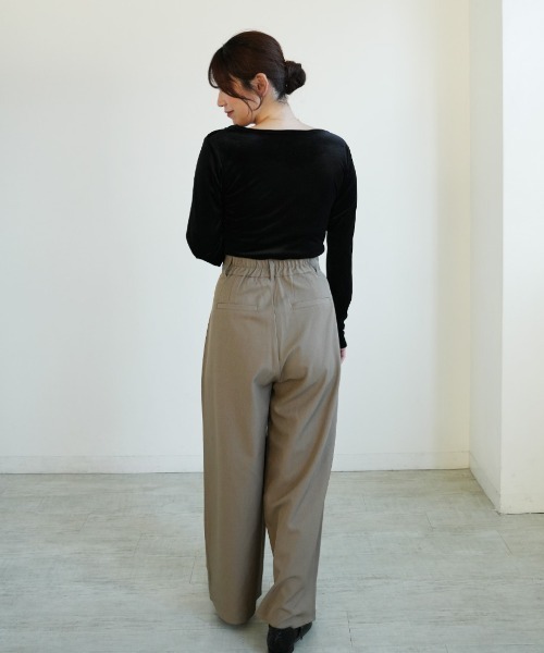 Nulli（ヌリ）の「タックワイドスラックス（その他パンツ・レディース・チャコールグレー/ブラック/グレイッシュベージュ/ブラウン・FREE）」の8枚目の写真