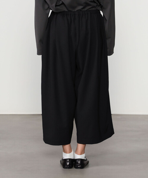 mizuiroind(ミズイロインド)の「mizuiro ind | ワイド ハーフパンツ WOMEN(その他パンツ・レディース・グレー/ブラック・F)」の12枚目の写真