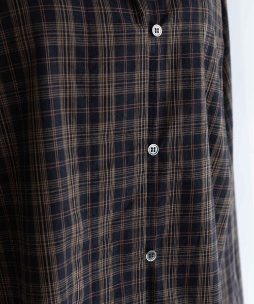 EN NEUME(エンノイム)の「Satin Piping Checked Pajama Shirt(シャツ/ブラウス・レディース・ブラック/ブラウン/ライトベージュ・1/0)」の11枚目の写真
