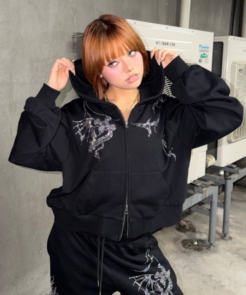 A'GEM9girl（エージェムナインガール）の「A'GEM/9 × .kom 『A'GEM/9 girl/エージェムナインガール』ラインストーンジップアップパーカー（パーカー・レディース・ブラック×シルバー/ピンク/ブラック×ピンク・FREE）」の21枚目の写真