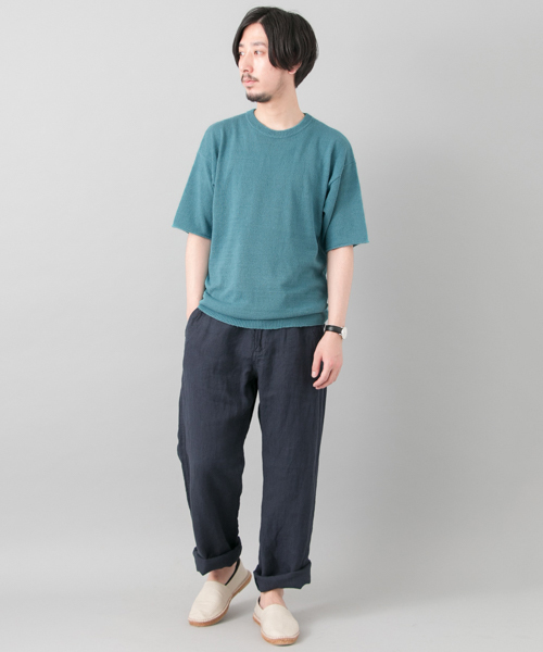 URBAN RESEARCH（アーバンリサーチ）の「UR ローシルクS/Sルーズニット（ニット/セーター・メンズ・チャコールグレー/オフホワイト/ネイビー/ブルー系その他・MEDIUM/LARGE）」の15枚目の写真