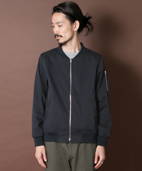 URBAN RESEARCH(アーバンリサーチ)の「UR MA-1(MA-1・メンズ・ブラック/カーキ/ネイビー/インディゴブルー・LARGE/MEDIUM)」の18枚目の写真