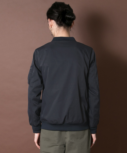 URBAN RESEARCH(アーバンリサーチ)の「UR MA-1(MA-1・メンズ・ブラック/カーキ/ネイビー/インディゴブルー・LARGE/MEDIUM)」の20枚目の写真