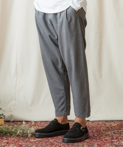 rehacer(レアセル)の「Waterproof Tuck Pants Made in Japan(スラックス・メンズ・グレー/ブラック・SMALL/MEDIUM/LARGE)」の1枚目の写真