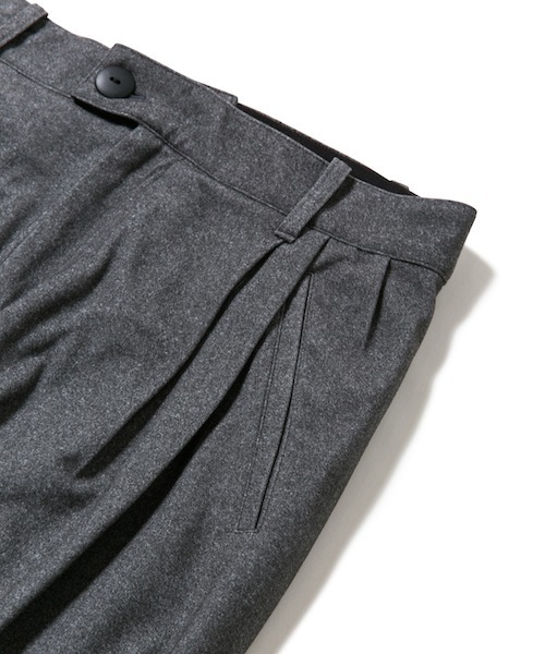 rehacer(レアセル)の「Waterproof Tuck Pants Made in Japan(スラックス・メンズ・グレー/ブラック・SMALL/MEDIUM/LARGE)」の9枚目の写真