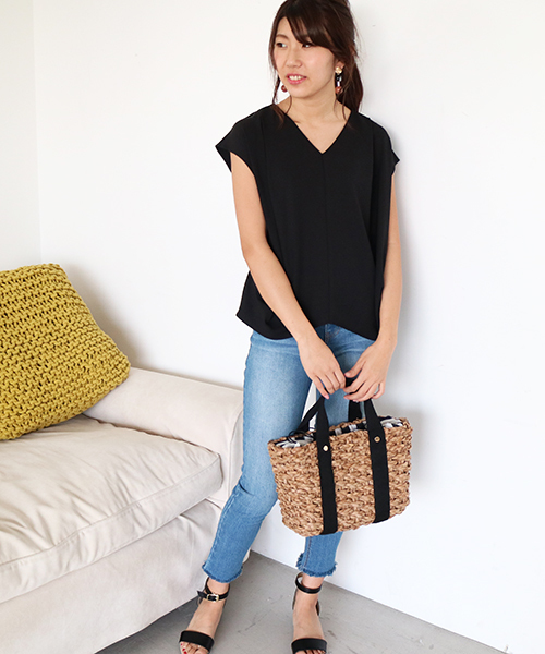 N.（N. Natural Beauty Basic）（エヌエヌナチュラルビューティーベーシック）の「◆タックドレープノースリーブブラウス（シャツ/ブラウス・レディース・ブラック/ホワイト/グレー/ブラウン・MEDIUM）」の9枚目の写真