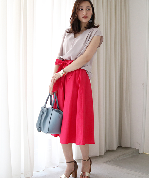 N.（N. Natural Beauty Basic）（エヌエヌナチュラルビューティーベーシック）の「◆タックドレープノースリーブブラウス（シャツ/ブラウス・レディース・ブラック/ホワイト/グレー/ブラウン・MEDIUM）」の10枚目の写真