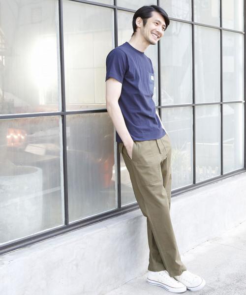 coen（コーエン）の「【女性にも人気】SMITH別注ポケットTシャツ(一部WEB限定カラー)（Tシャツ/カットソー・メンズ・ホワイト/ホワイト系その他/ホワイト系その他2/ブラウン/ケリー/ネイビー/ブルー系その他3/ブルー系その他4/ダークグリーン/ブルー系その他5/イエロー・SMALL/MEDIUM/X-LARGE/LARGE）」の22枚目の写真