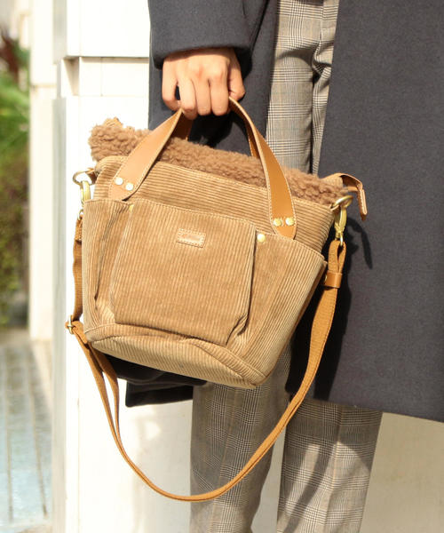 folna(フォルナ)の「【WEB限定】【別注】<Folna>∴コーデュロイ×ボアポケットショルダーバッグ -2WAY-(ショルダーバッグ・レディース・ブラック/グレー/ベージュ・FREE)」の12枚目の写真