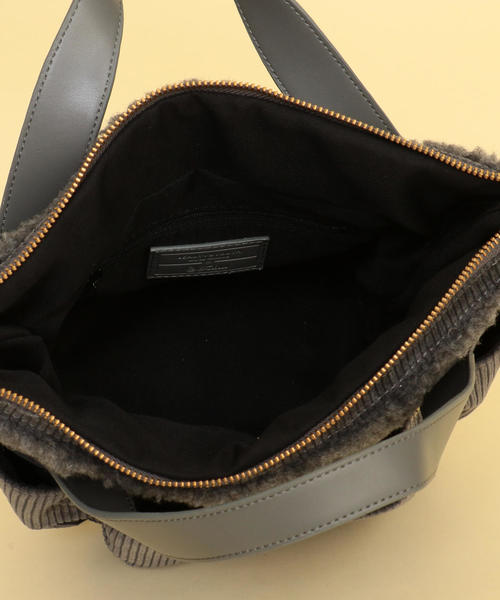 folna(フォルナ)の「【WEB限定】【別注】<Folna>∴コーデュロイ×ボアポケットショルダーバッグ -2WAY-(ショルダーバッグ・レディース・ブラック/グレー/ベージュ・FREE)」の10枚目の写真