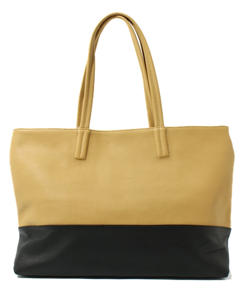 UNITED ARROWS（ユナイテッドアローズ）の「UAL CIBO SOFT TOTE YOKO（トートバッグ・メンズ・ネイビー/その他1/ブラック/ベージュ・フリー）」の4枚目の写真