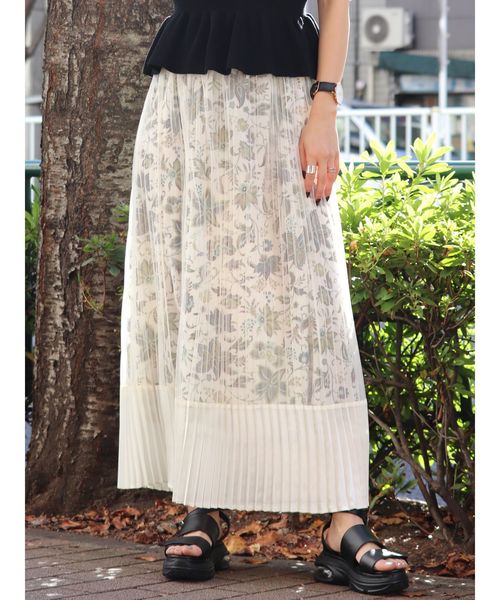 【在庫限り】MURUA ロングスカート　花柄　フレア　シースルー 赤　黒　人気 ニュアンスフラワープリントスカート[品番：MKSW0063147]｜MURUA