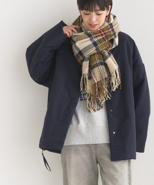 OMNES（オムネス）の「ウール混大判チェックフリンジストール（ストール/ショール・レディース・ホワイト系その他/ブラック系その他/グレー系その他/ブラウン系その他/グリーン系その他/ブルー系その他/パープル系その他/レッド系その他/ブラック系その他2/グレー系その他2/グレー系その他3/ブラウン系その他2/ブラウン系その他3/ブルー系その他2/レッド系その他2・FREE）」の10枚目の写真
