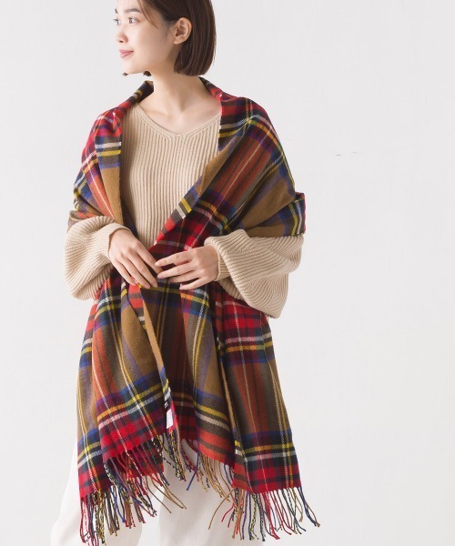 OMNES（オムネス）の「ウール混大判チェックフリンジストール（ストール/ショール・レディース・ホワイト系その他/ブラック系その他/グレー系その他/ブラウン系その他/グリーン系その他/ブルー系その他/パープル系その他/レッド系その他/ブラック系その他2/グレー系その他2/グレー系その他3/ブラウン系その他2/ブラウン系その他3/ブルー系その他2/レッド系その他2・FREE）」の19枚目の写真