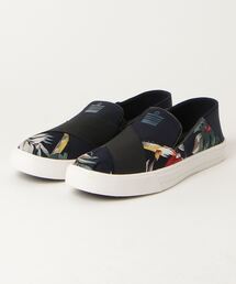 Admiral（アドミラル）の「admiral PORTOBELLO (Navy/Tropical)（スリッポン・メンズ）」