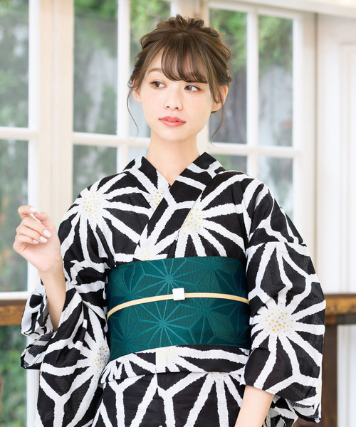 bonheur saisons（ボヌールセゾン）の「選べるレディース浴衣2点セット （浴衣＋帯）「bonheur saisons/ボヌールセゾン」（浴衣・レディース・ネイビー/ブラック系その他/ブラック系その他2/ブラック系その他3/ブラック系その他4/ブラック系その他5/ブラック系その他6/ブラック系その他7・FREE）」の2枚目の写真