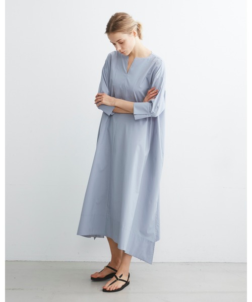 Traditional Weatherwear(トラディショナルウェザーウェア)の「CAFTAN LONG SLEEVE ONE-PIECE(シャツワンピース・レディース・オフホワイト/ブルー・S)」の4枚目の写真