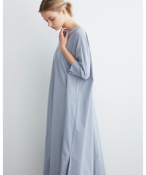 Traditional Weatherwear(トラディショナルウェザーウェア)の「CAFTAN LONG SLEEVE ONE-PIECE(シャツワンピース・レディース・オフホワイト/ブルー・S)」の8枚目の写真