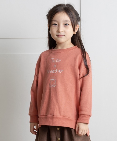 MAKE YOUR DAY（メイクユアデイ）の「ほっとひと息プリント裏毛トレーナー■80～140cm（スウェット・キッズ・ベージュ/ブラウン/レッド/ブルー・90/100/110/120/130/140/80）」の4枚目の写真