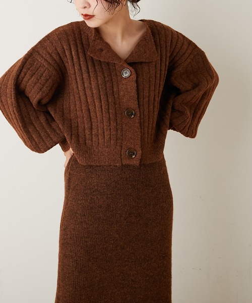 natural couture(ナチュラルクチュール)の「ミックスヤーン2WAYカーディガン(カーディガン/ボレロ・レディース・ベージュ/パープル/ブラウン・FREE)」の2枚目の写真