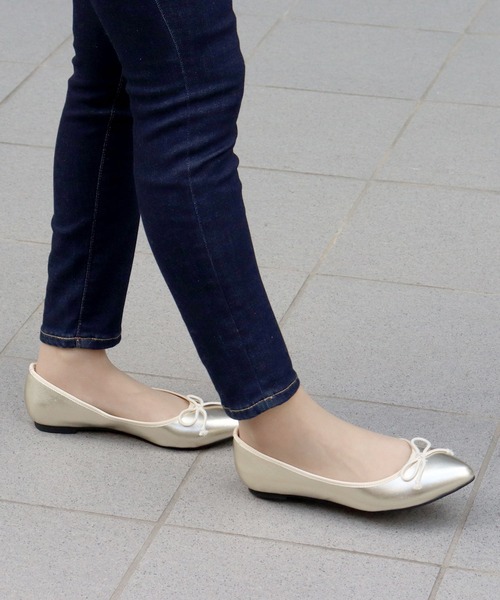 LibertyDoll（リバティードール）の「Liberty doll / ポインテッドトゥ フラットバレエパンプス(5420)（バレエシューズ・レディース・ブラック/パイソン/シルバー/レッド/ホワイト/ベージュ/ゴールド/ゴールド系その他/ブラック系その他/シルバー系その他・3L/S/M/L/LL/SS）」の18枚目の写真