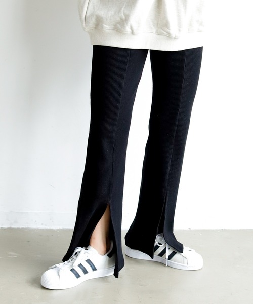 Auntie Rosa Holiday（アンティローザホリデー）の「フロントスリットリブパンツ【セットアップ対応】（その他パンツ・レディース・ナチュラル/グレー/ブラック/モカ/グリーン・FREE/MEDIUM）」の2枚目の写真