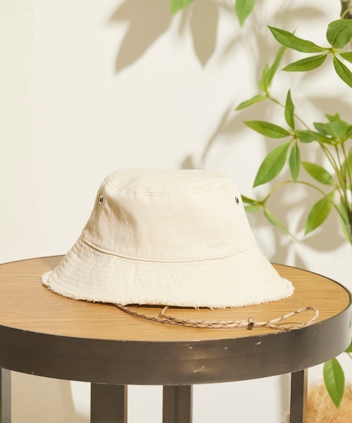 LIPSTAR（リップスター）の「≪Casselini／キャセリーニ≫リバーシブル花柄バケットハット（ハット・レディース・アイボリー/ブラック系その他・FREE）」の5枚目の写真