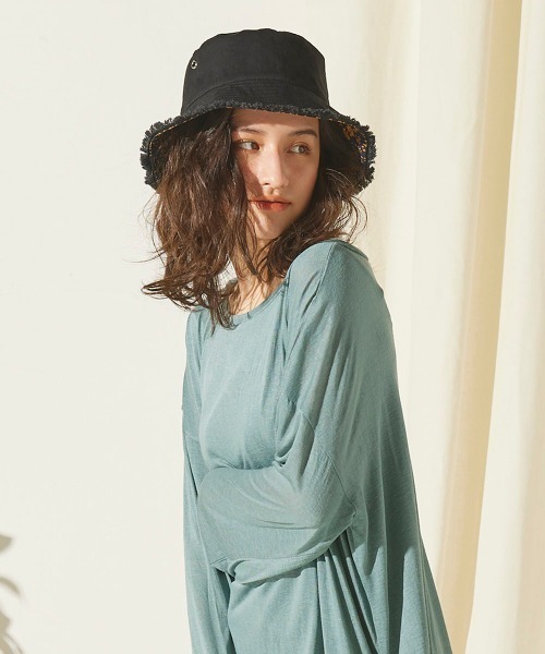 LIPSTAR（リップスター）の「≪Casselini／キャセリーニ≫リバーシブル花柄バケットハット（ハット・レディース・アイボリー/ブラック系その他・FREE）」の11枚目の写真