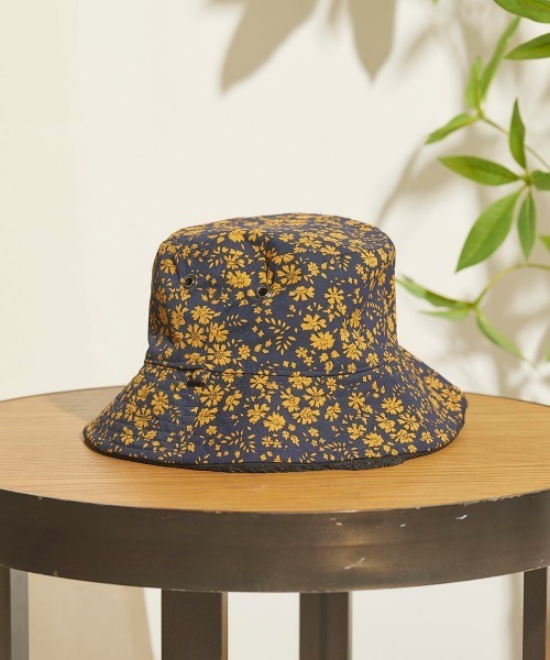 LIPSTAR（リップスター）の「≪Casselini／キャセリーニ≫リバーシブル花柄バケットハット（ハット・レディース・アイボリー/ブラック系その他・FREE）」の3枚目の写真