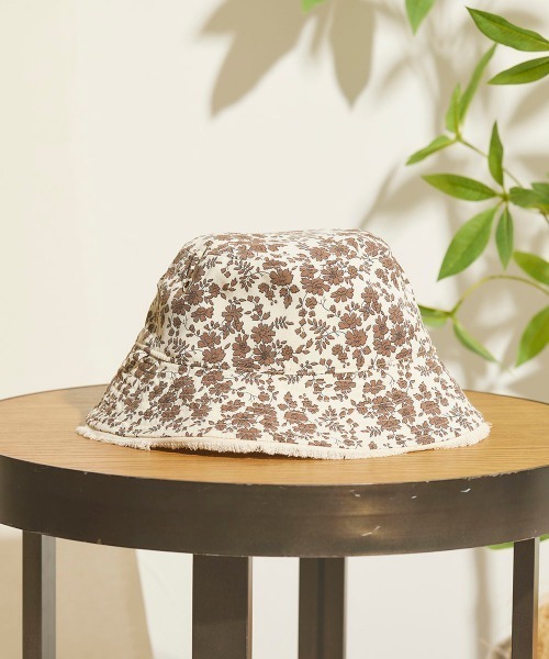 LIPSTAR（リップスター）の「≪Casselini／キャセリーニ≫リバーシブル花柄バケットハット（ハット・レディース・アイボリー/ブラック系その他・FREE）」の9枚目の写真