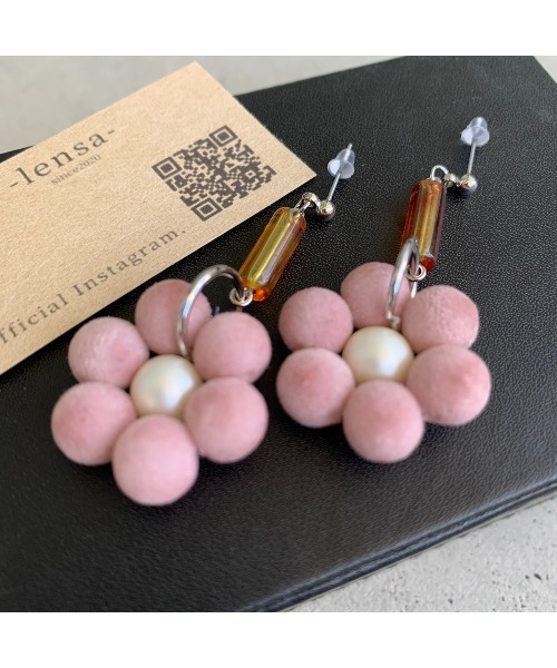 tone(トーン)の「【-lensa-】ポン・デ・リングなピアス 桜ver.(MA)(ピアス(両耳用)・レディース・ピンク・FREE)」の2枚目の写真