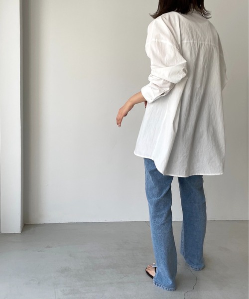 CANAL JEAN（キャナルジーン）の「via j(ヴィアジェイ) コットンオーバーシャツ（シャツ/ブラウス・レディース・ホワイト・ONE SIZE）」の4枚目の写真