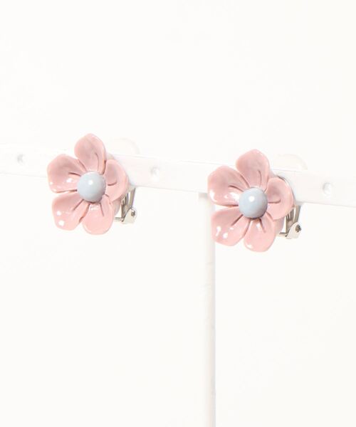 CHACO （FLOWER ACCESSORY）（チャコ）の「CHACO/ ピンクcherryのイヤリング（イヤリング・レディース・ベビーピンク・FREE）」の2枚目の写真