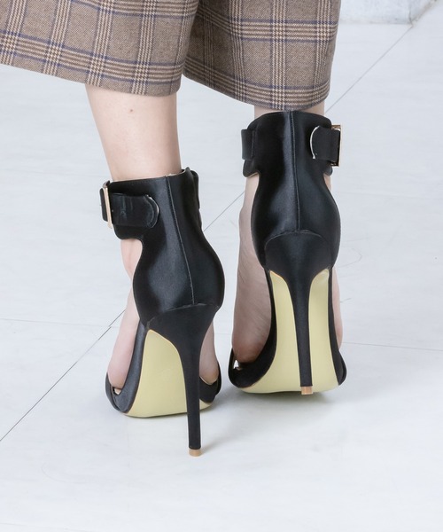 Anuenue（アヌエヌエ）の「シルクサテン ベルトストラップサンダル（サンダル・レディース・ホワイト/ピンク/ブラック・22.5cm/23.5cm/24.5cm/23.0cm/24.0cm/25.0cm）」の13枚目の写真