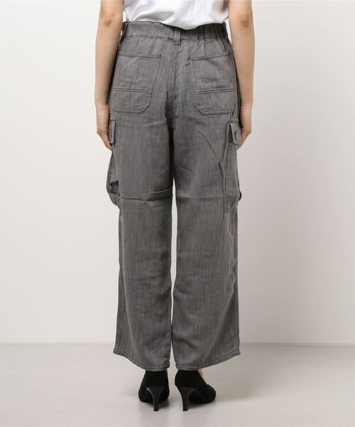 CUBE SUGAR(キューブシュガー)の「スラブツイル ボタンフロント カーゴパンツ(カーゴパンツ・レディース・チャコールグレー/パープル/イエロー・S/M)」の20枚目の写真