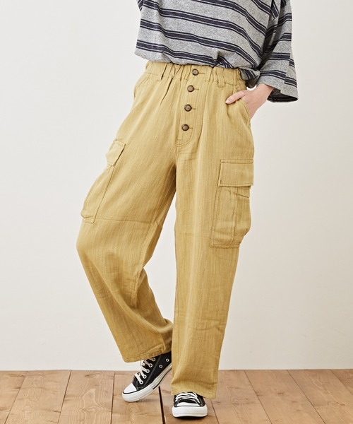CUBE SUGAR(キューブシュガー)の「スラブツイル ボタンフロント カーゴパンツ(カーゴパンツ・レディース・チャコールグレー/パープル/イエロー・S/M)」の1枚目の写真