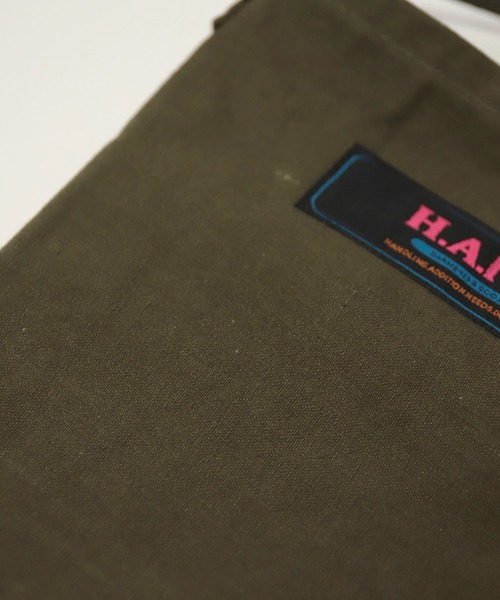 H.A.N.D.（エイチエーエヌディー）の「[H.A.N.D. / エイチエーエヌディー]　US TENT-CLOTH POUCH（ショルダーバッグ・メンズ・オリーブ・FREE）」の7枚目の写真
