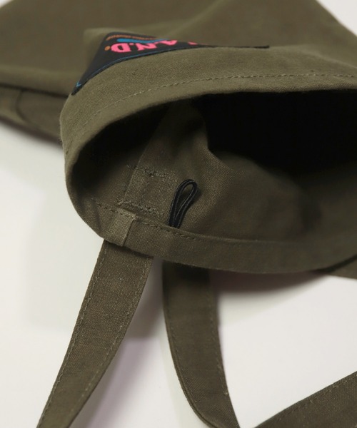 H.A.N.D.（エイチエーエヌディー）の「[H.A.N.D. / エイチエーエヌディー]　US TENT-CLOTH POUCH（ショルダーバッグ・メンズ・オリーブ・FREE）」の8枚目の写真