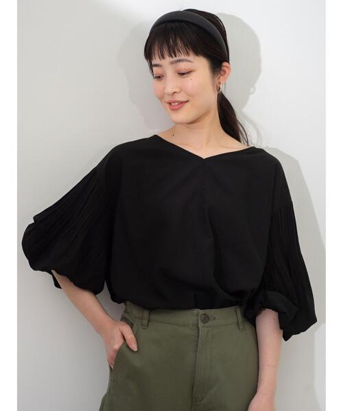 green label relaxing（グリーンレーベルリラクシング）の「FFC プリーツ スリーブ Vネック ブラウス（シャツ/ブラウス・レディース・ホワイト/ライム/ブラック・FREE）」の2枚目の写真